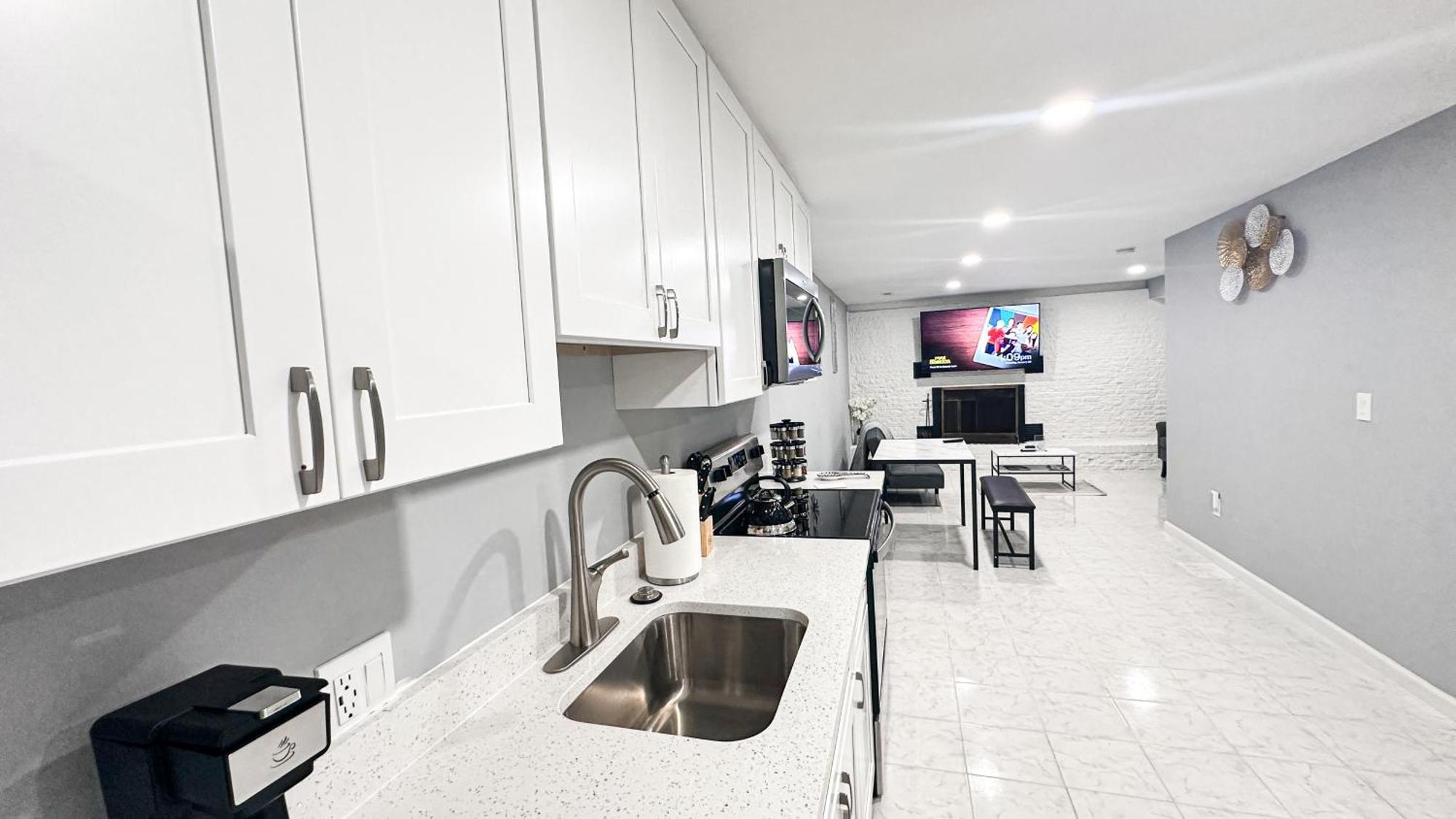 Pristine By Dc, Fedex Stadium &umc Center To Dmv Metro Area Holiday home *